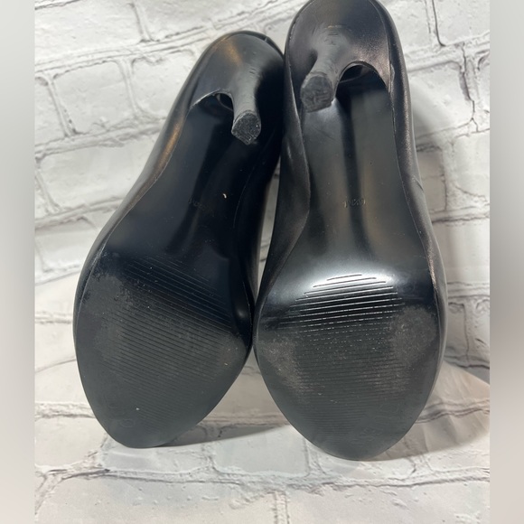 GUESS Women's "Ashleigh" Black Leather Peeptoe Booties with Stiletto Heel-6.5 - Picture 7 of 11